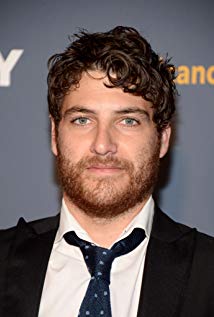 How tall is Adam Pally?